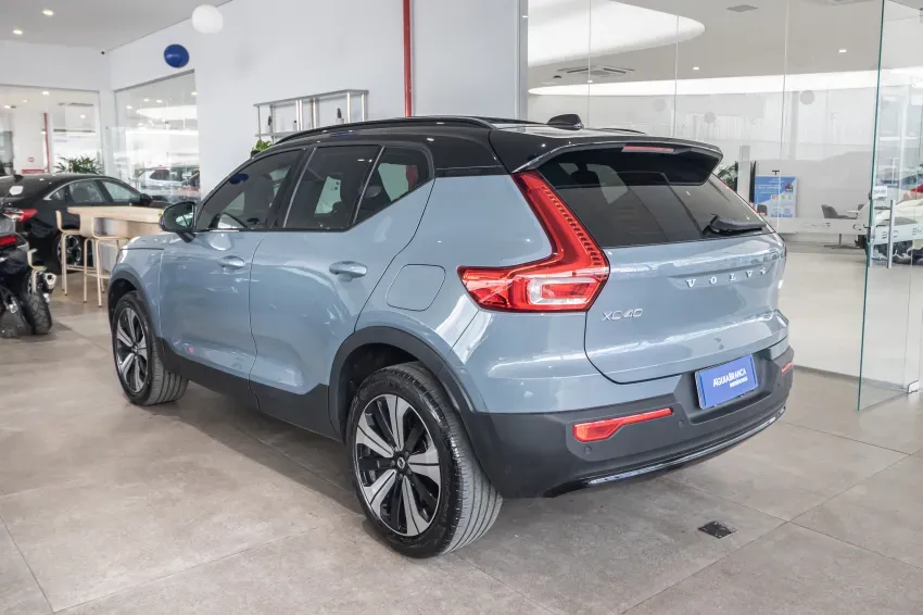 Volvo XC40 Recharge - Imagem 7