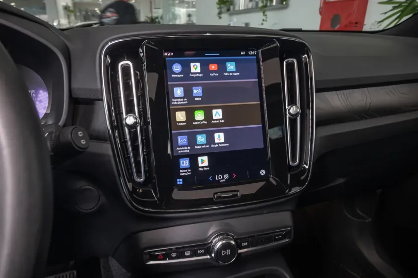 Volvo XC40 Recharge - Imagem 16