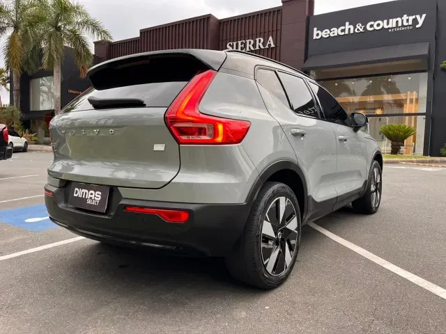 Volvo XC40 Recharge - Imagem 5