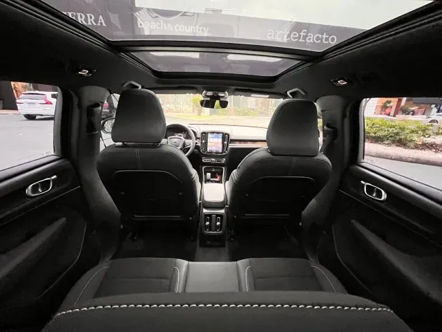 Volvo XC40 Recharge - Imagem 16