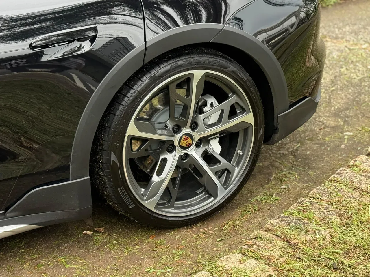 Porsche Taycan - Imagem 20