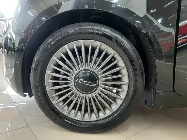 Fiat 500e - Imagem 12