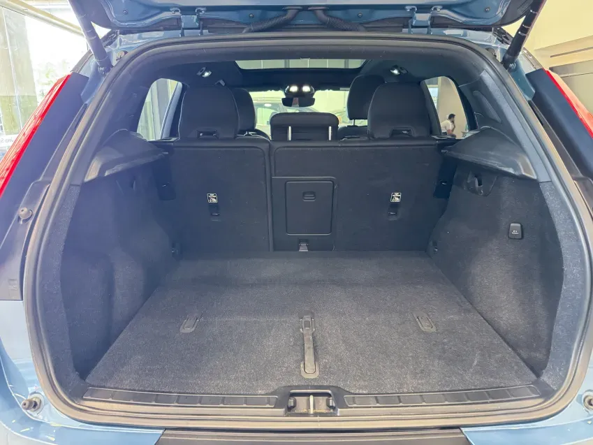 Volvo XC40 Recharge - Imagem 11