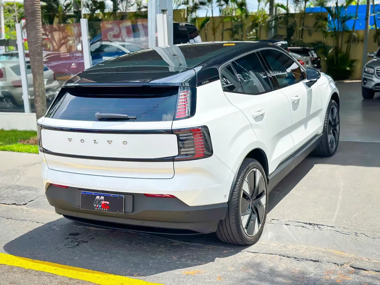Volvo EX30 - Imagem 3