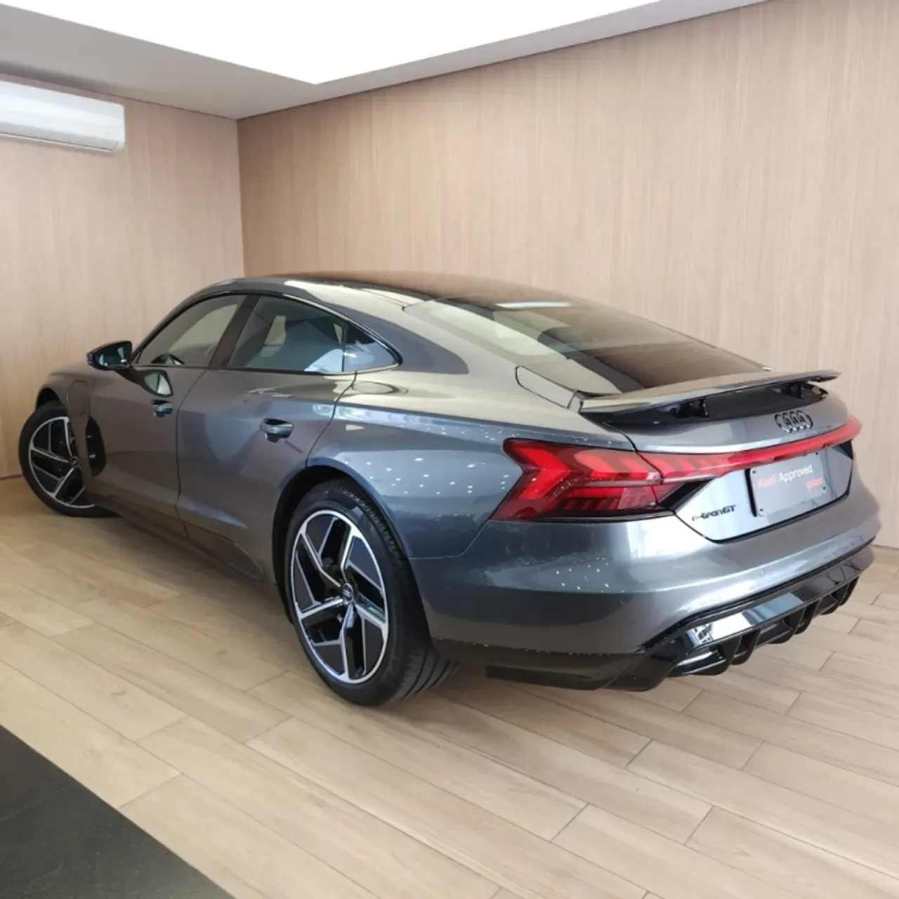 Audi E-tron  GT - Imagem 4