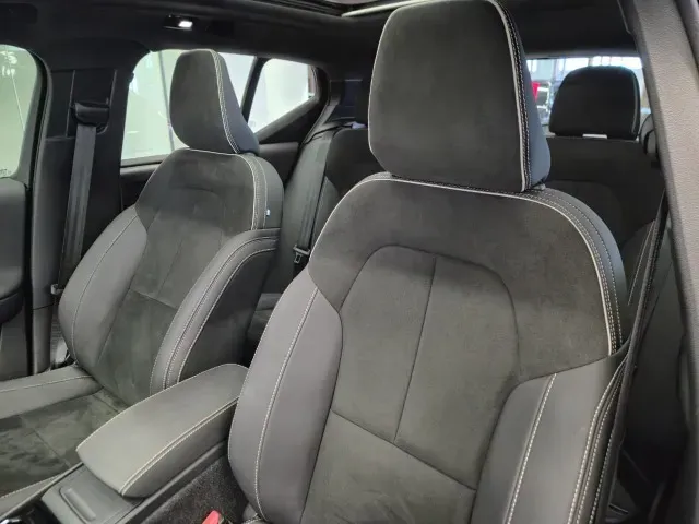 Volvo XC40 Recharge - Imagem 17