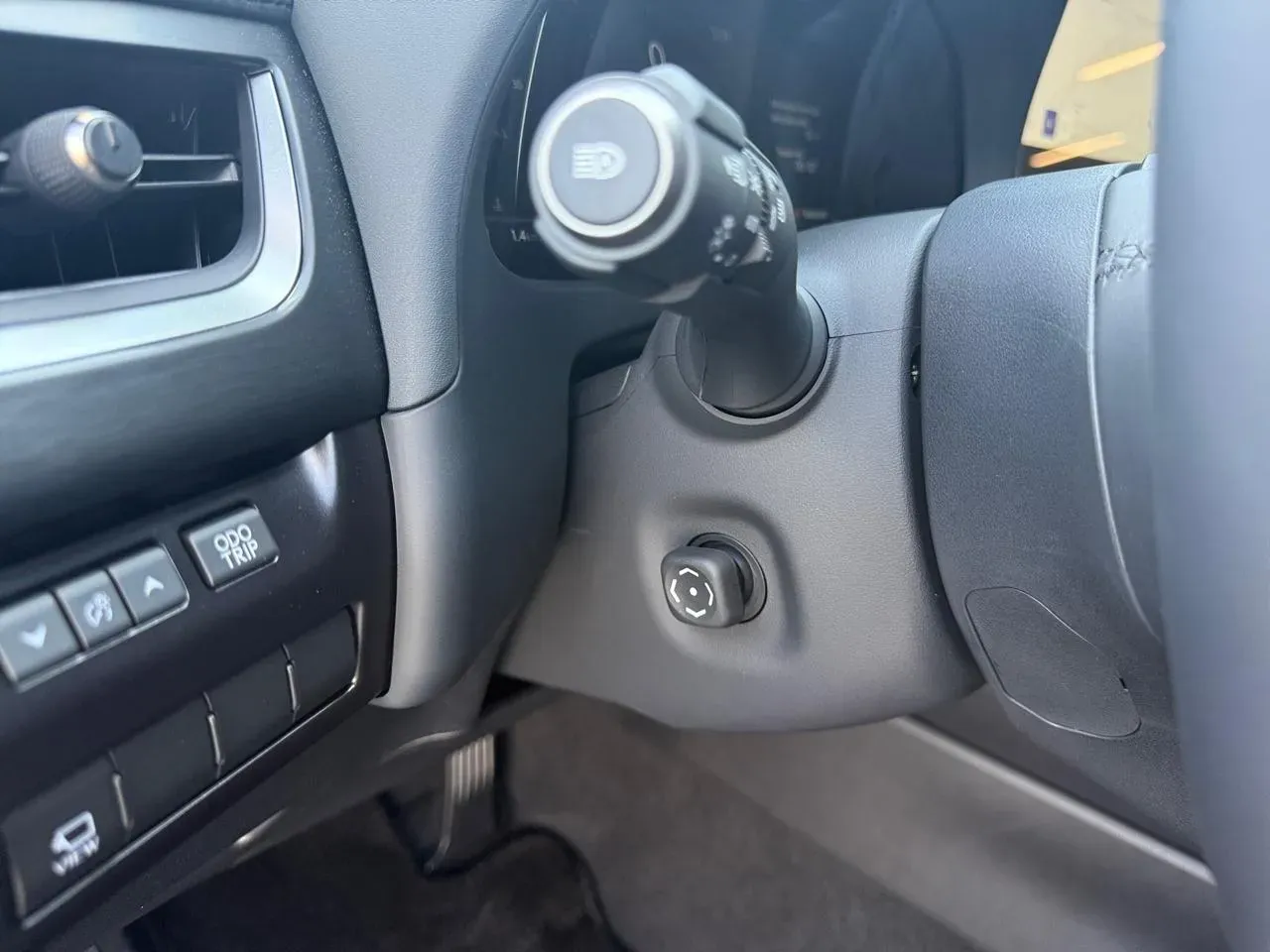 Lexus Ux 300e - Imagem 16