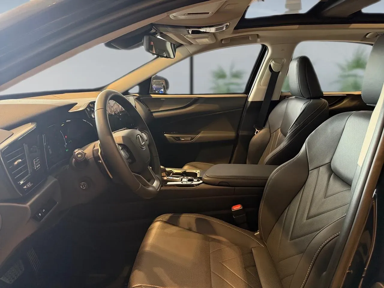 Lexus Nx 450h+ - Imagem 7