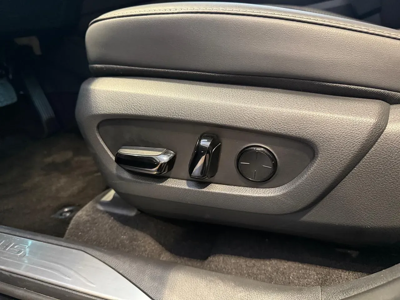 Lexus Nx 450h+ - Imagem 17