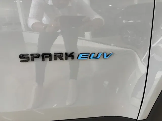 Chevrolet Spark Euv - Imagem 10