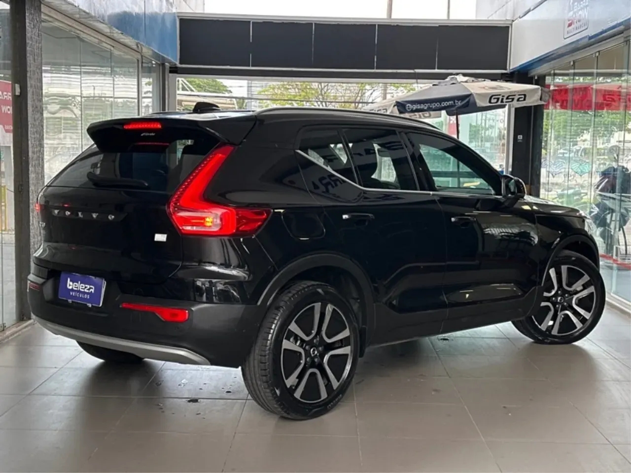 Volvo XC40 Recharge - Imagem 19