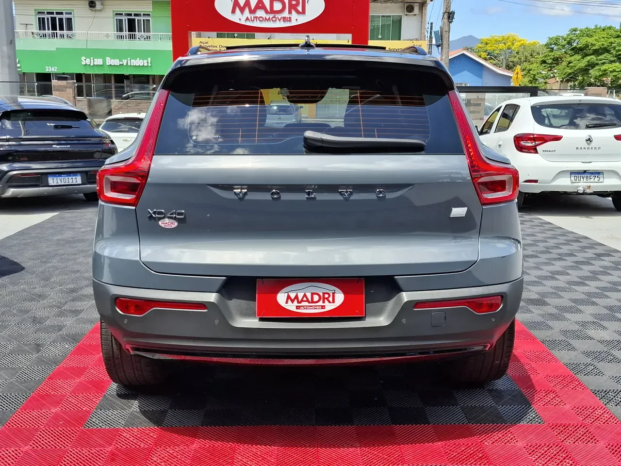 Volvo XC40 Recharge - Imagem 6