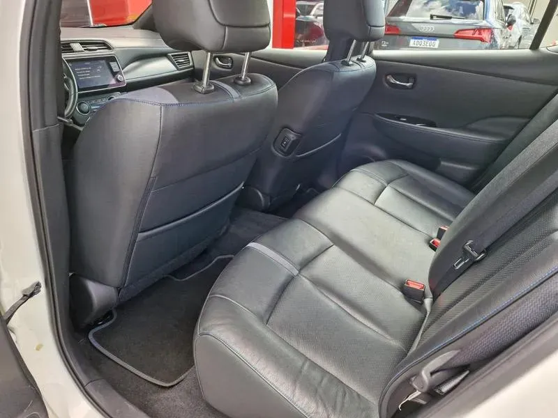 Nissan Leaf - Imagem 8