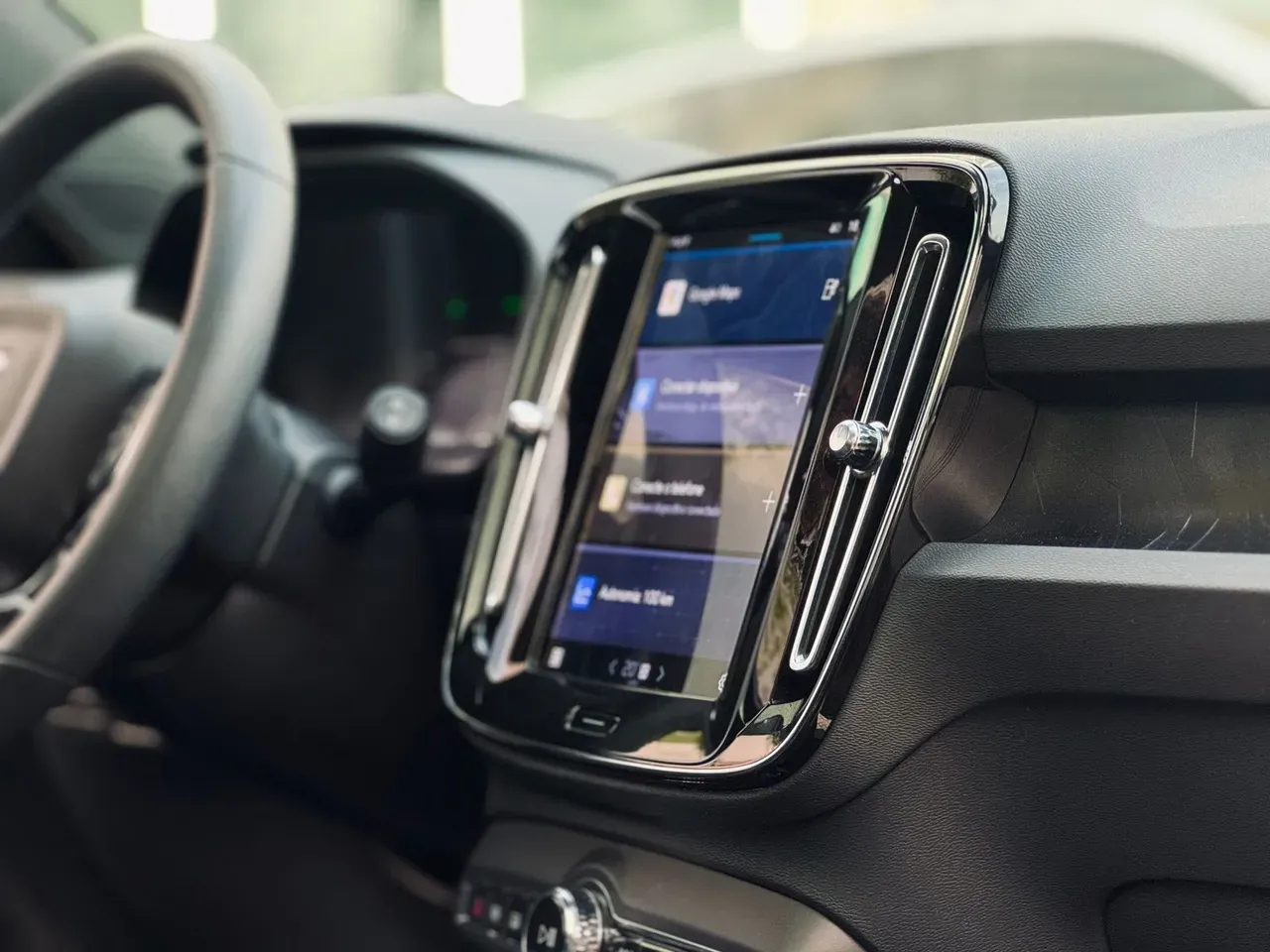 Volvo XC40 Recharge - Imagem 14