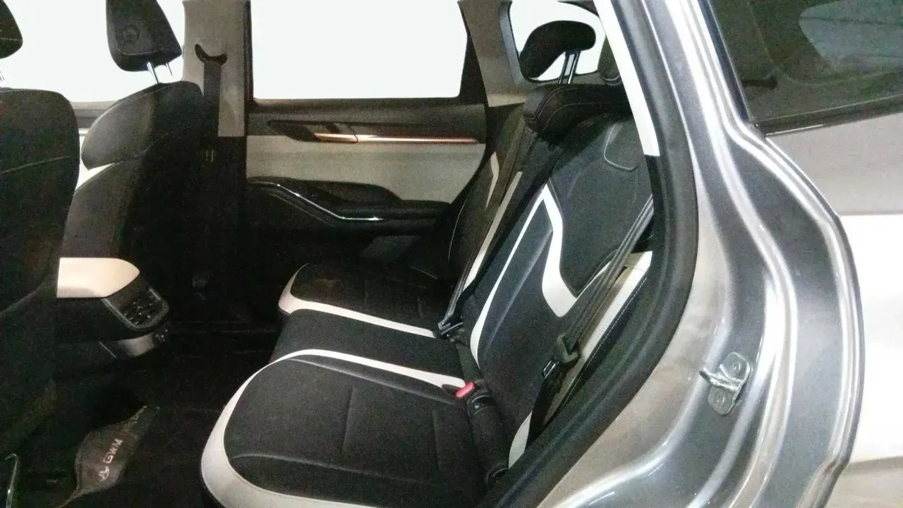 GWM Haval H6 Plug-in Hybrid - Imagem 12