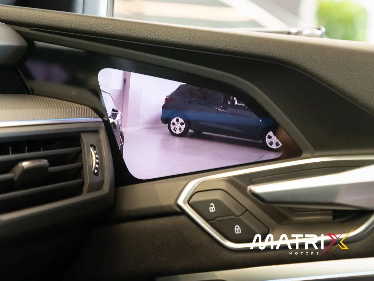 Audi E-tron S Sportback - Imagem 11