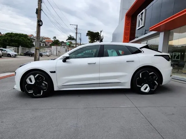 Zeekr 001 - Imagem 8