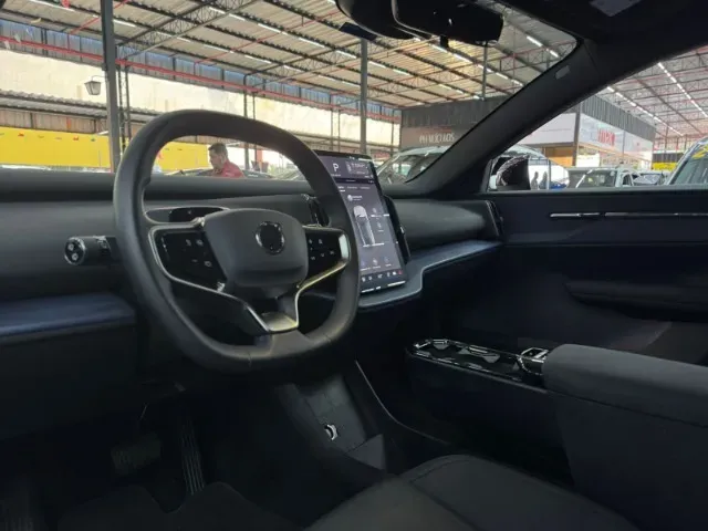 Volvo EX30 - Imagem 9