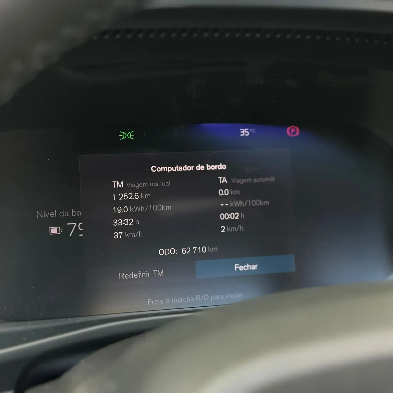 Volvo XC40 Recharge - Imagem 7