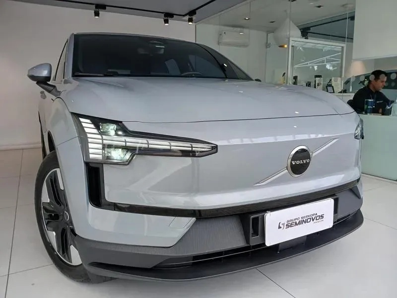 Volvo EX30 - Imagem 3