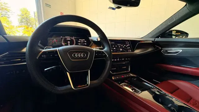 Audi Rs E-tron  GT - Imagem 4