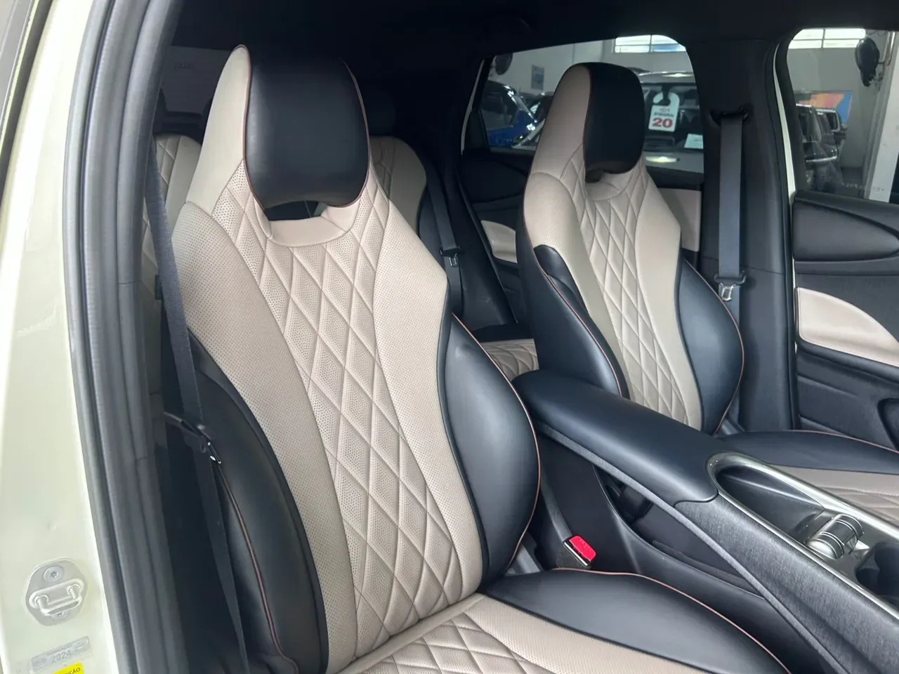 BYD Dolphin - Imagem 12