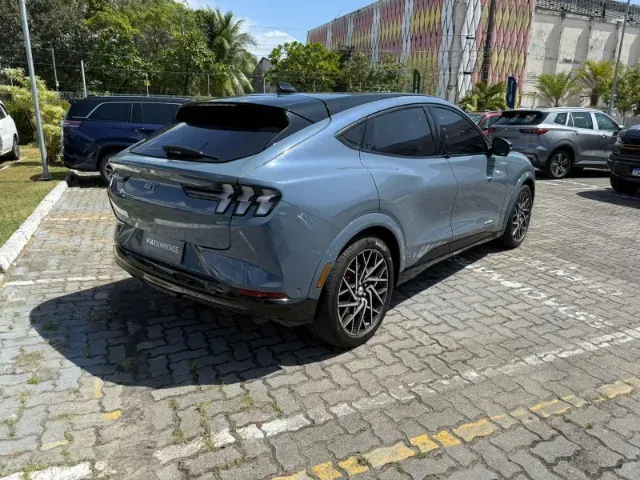 Ford Mustang Mach-e - Imagem 4