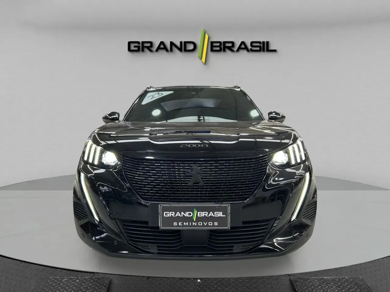 Peugeot E-2008 - Imagem 8