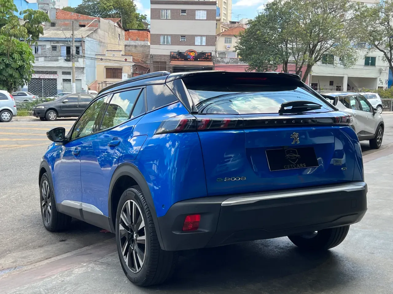 Peugeot E-2008 - Imagem 4