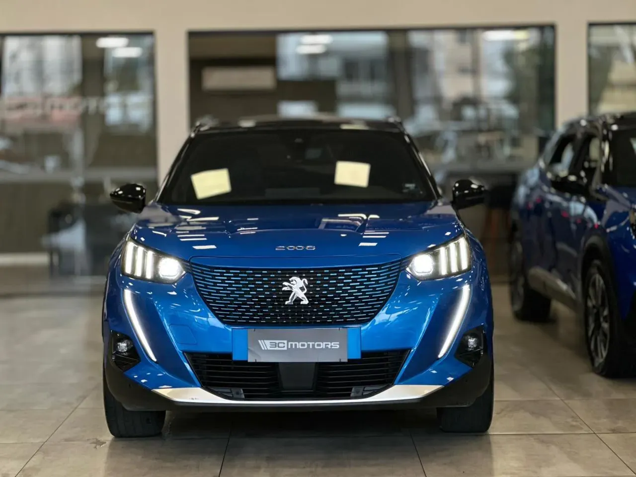 Peugeot E-2008 - Imagem 2