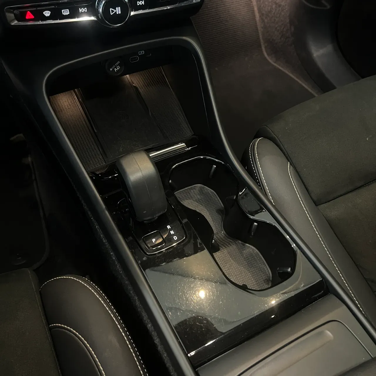 Volvo C40 Recharge - Imagem 15