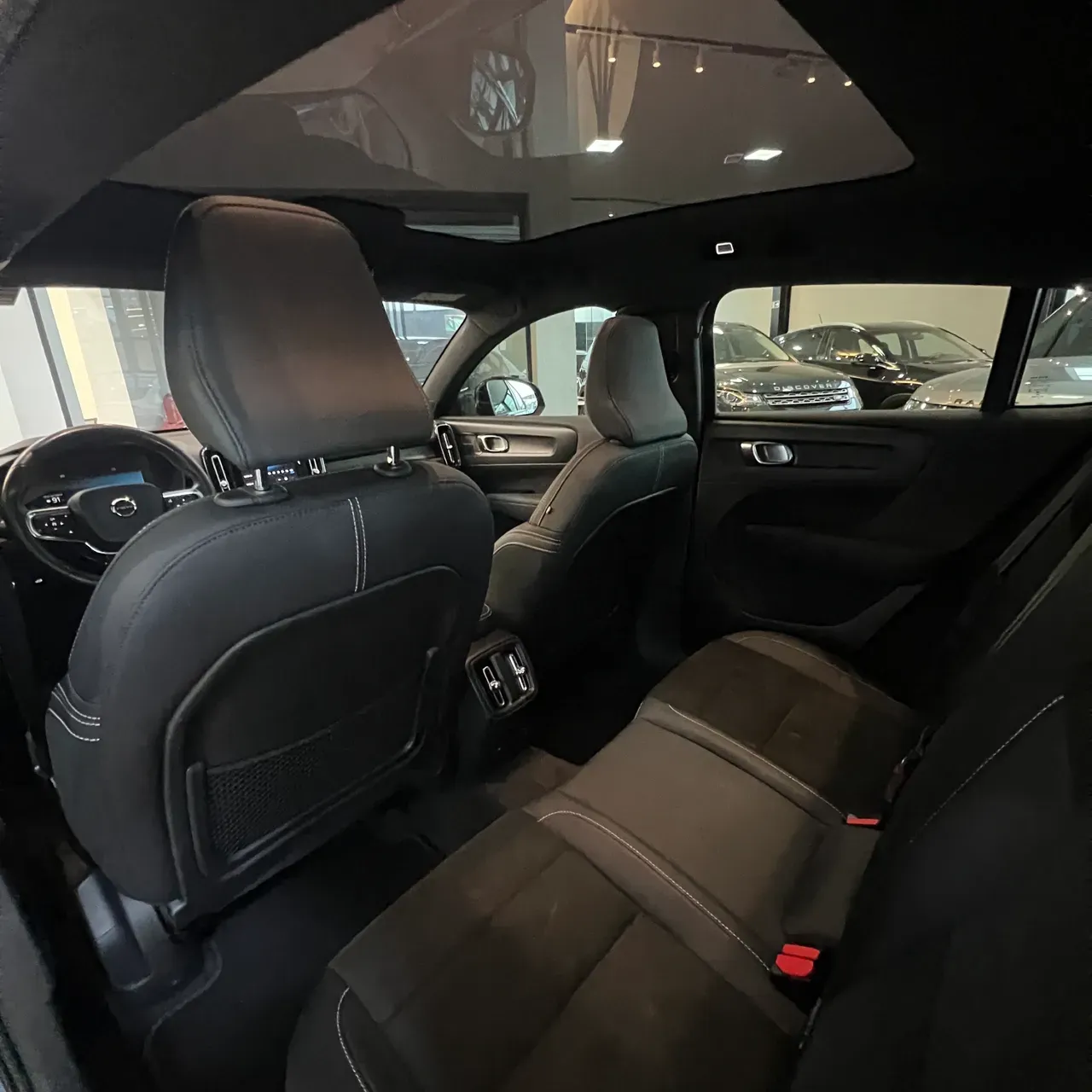 Volvo C40 Recharge - Imagem 17