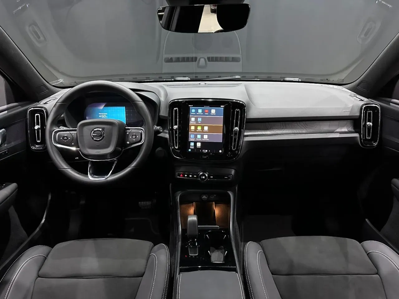 Volvo XC40 Recharge - Imagem 19