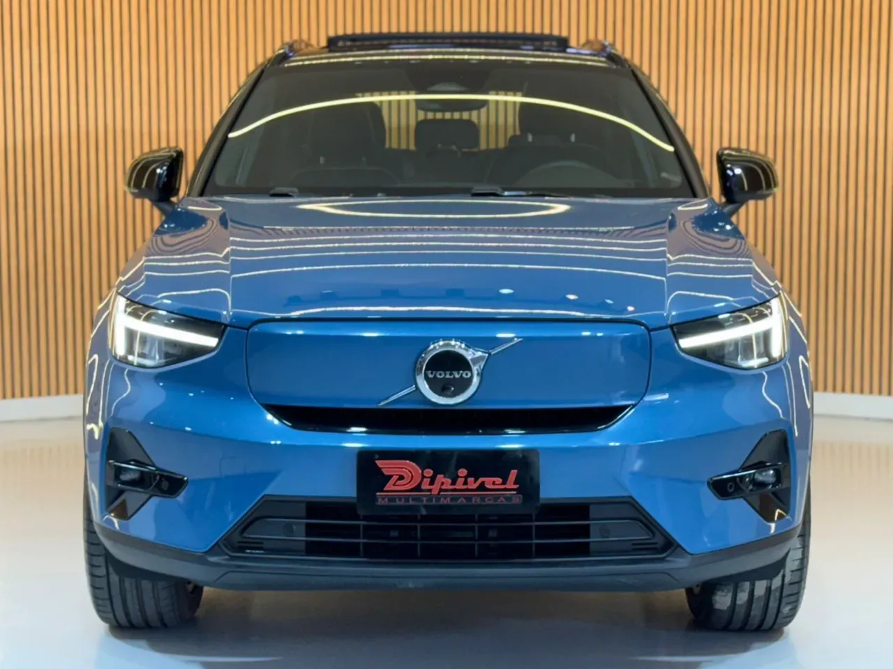 Volvo XC40 Recharge - Imagem 3