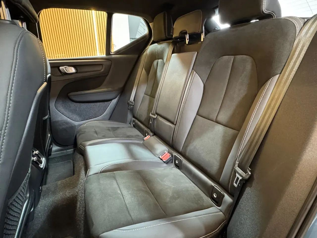 Volvo XC40 Recharge - Imagem 10