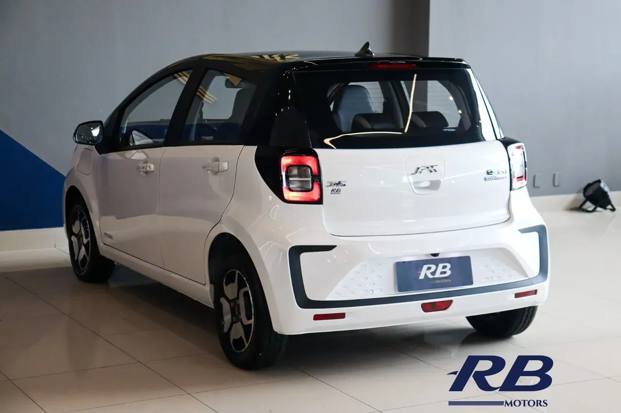 JAC E-JS1 - Imagem 17