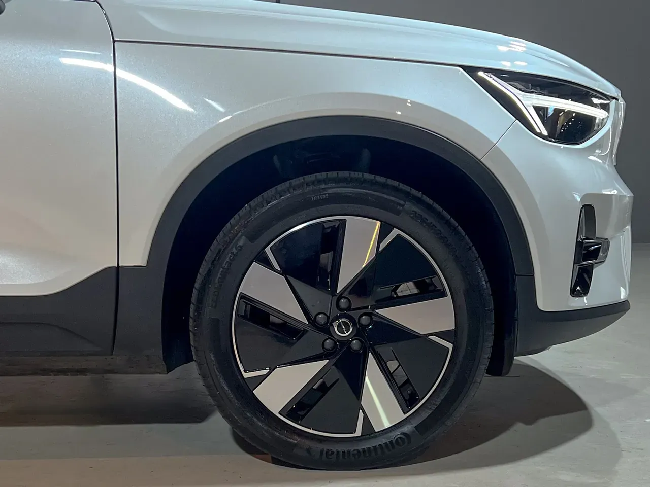 Volvo C40 Recharge - Imagem 8