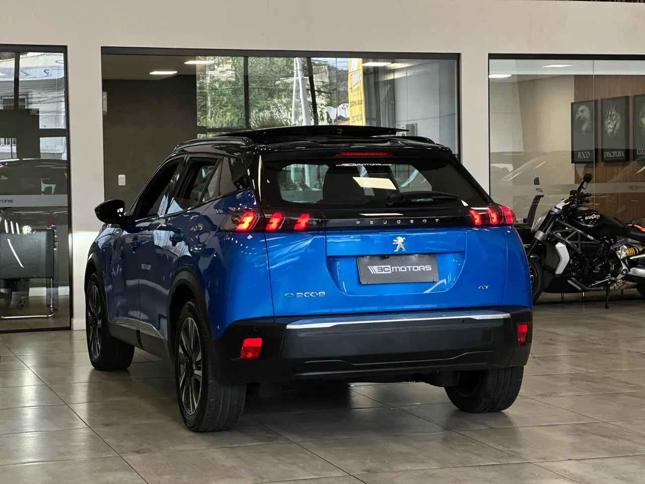 Peugeot E-2008 - Imagem 20