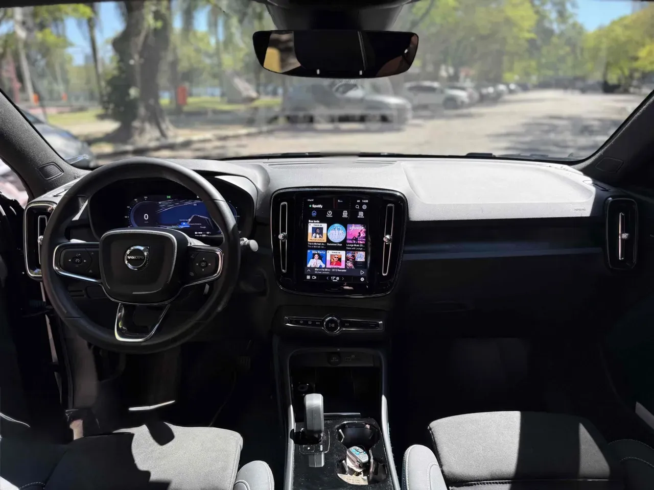 Volvo C40 Recharge - Imagem 11