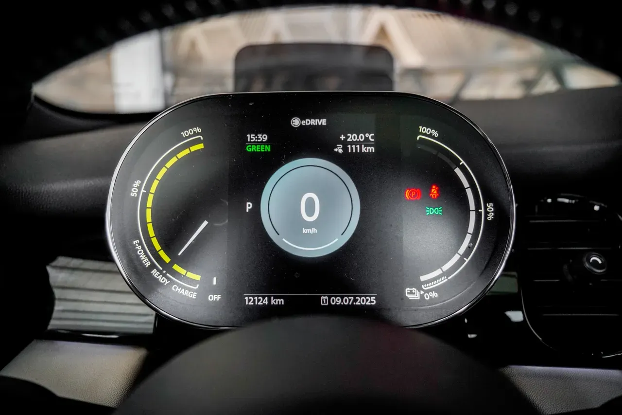 Mini Cooper SE - Imagem 8