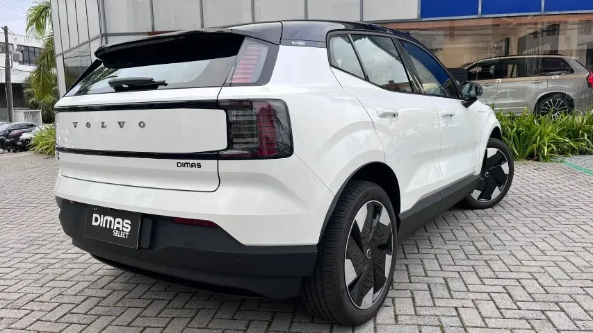 Volvo EX30 - Imagem 7