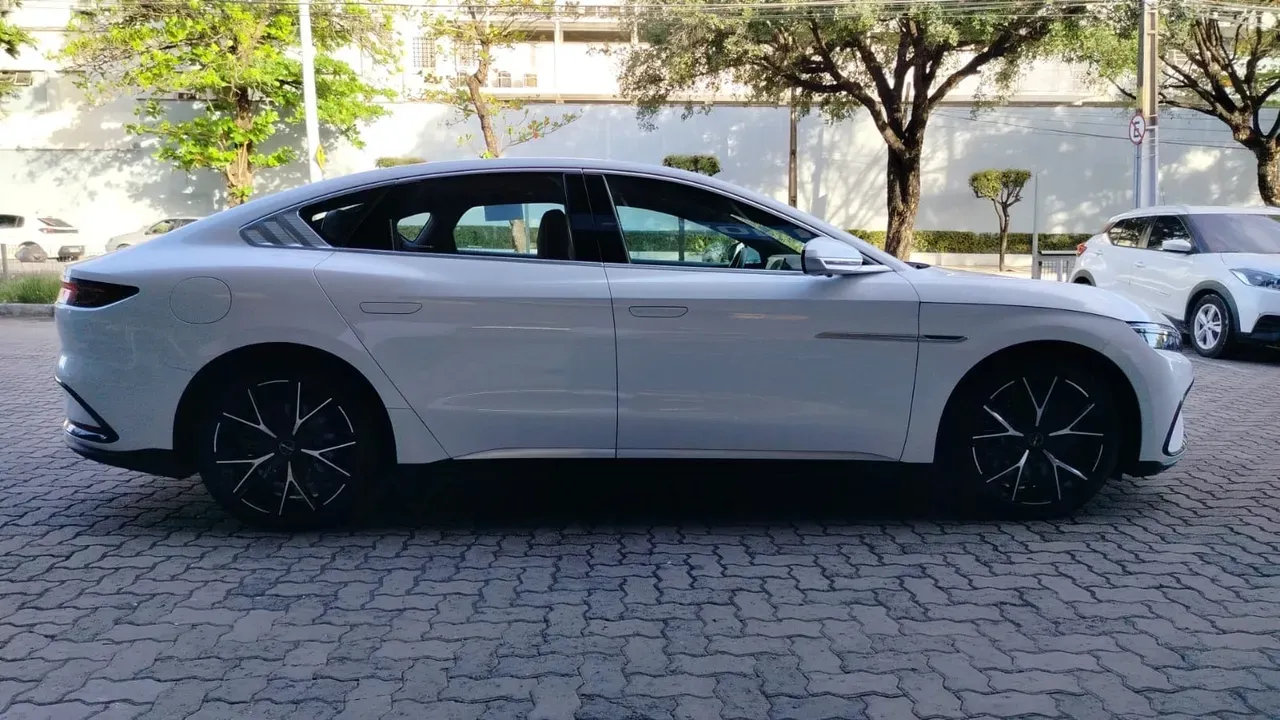 BYD Han - Imagem 2