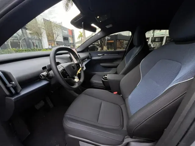 Volvo EX30 - Imagem 9