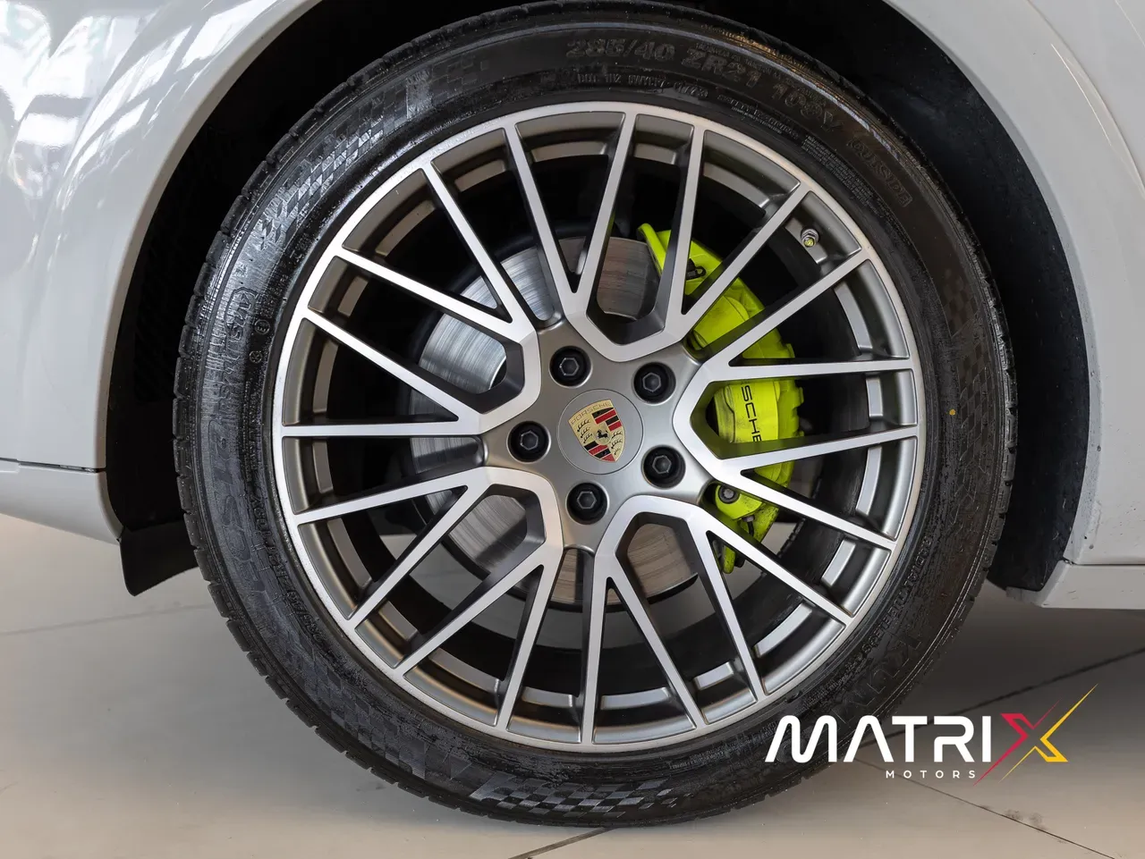 Porsche Cayenne E-hybrid - Imagem 3