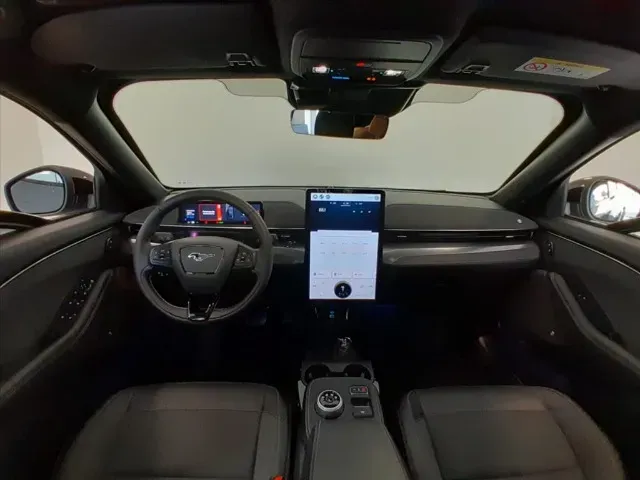 Ford Mustang Mach-e - Imagem 16