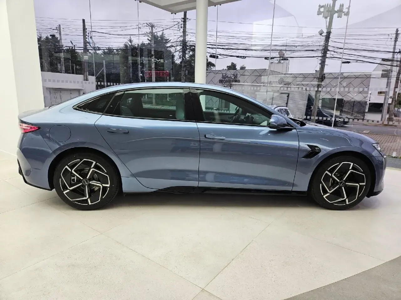 BYD Seal - Imagem 2