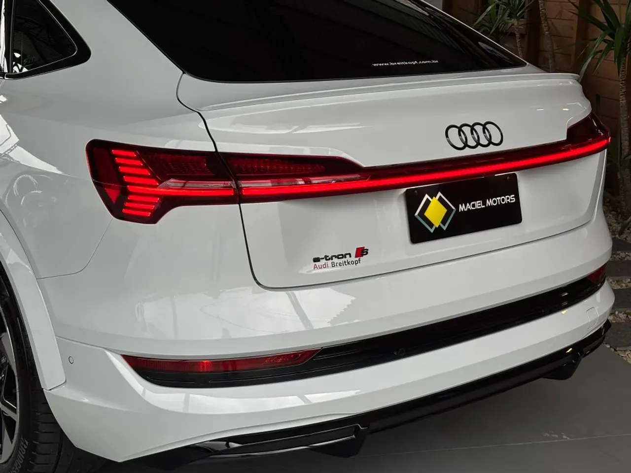 Audi E-tron S Sportback - Imagem 7