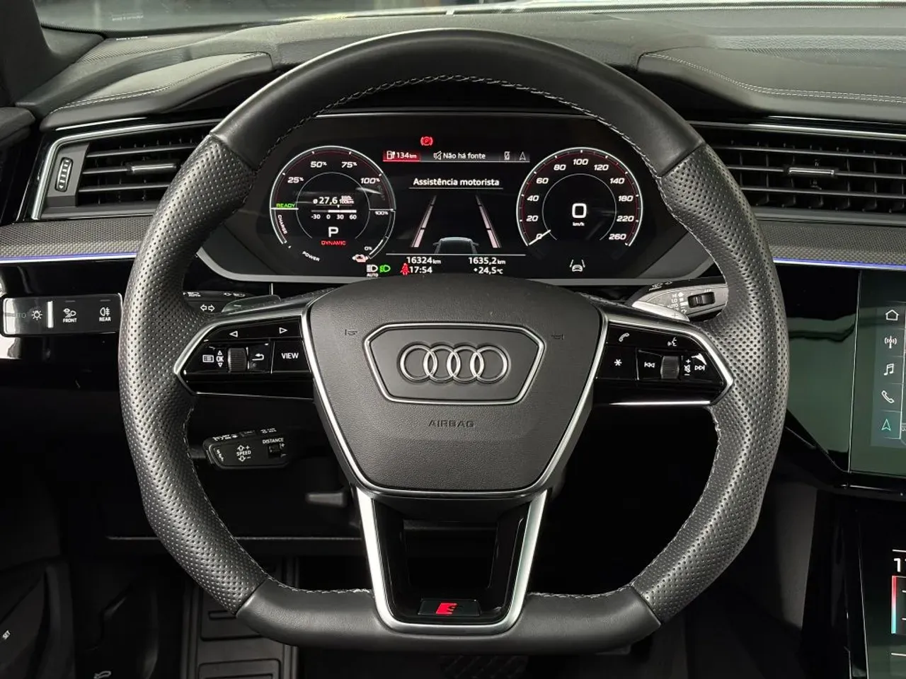 Audi E-tron S Sportback - Imagem 17