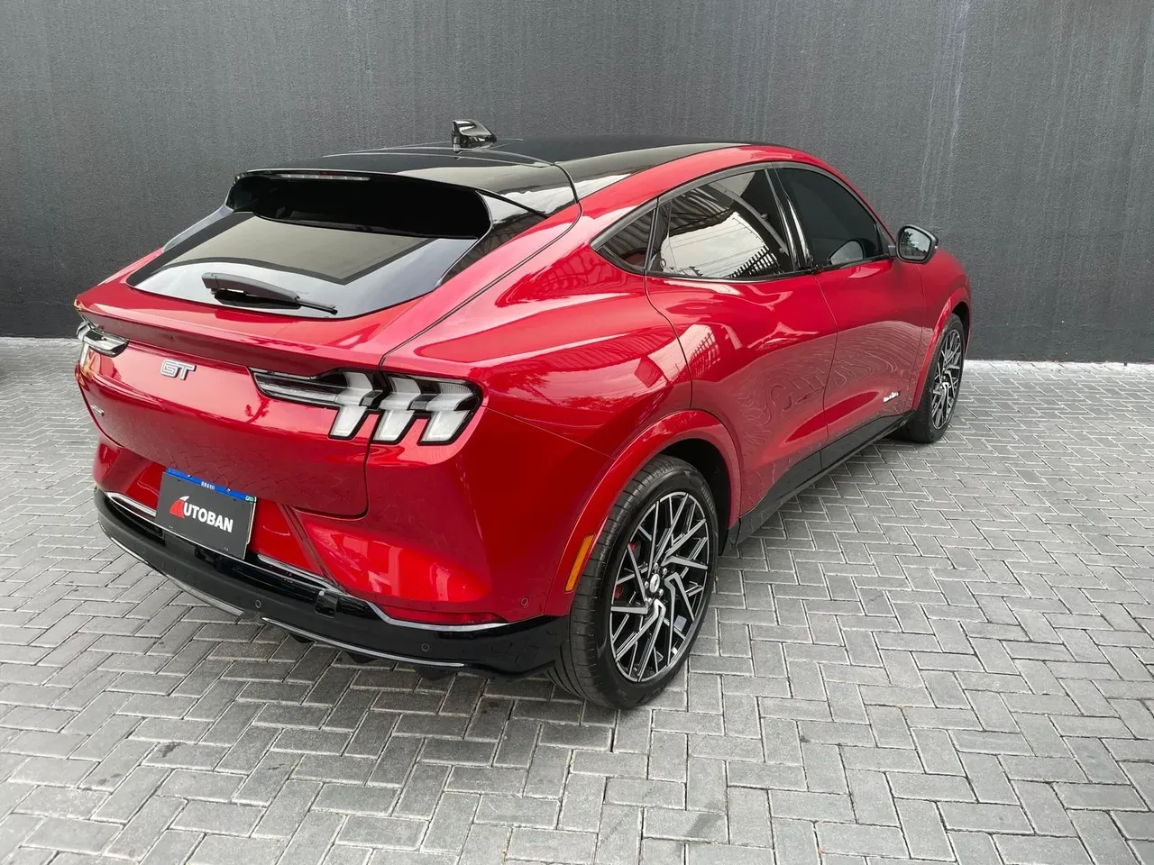 Ford Mustang Mach-e - Imagem 4