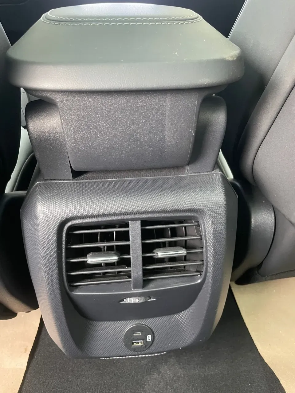 Ford Mustang Mach-e - Imagem 17